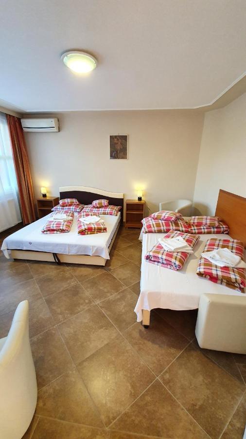 Hotel Roz Szentendre Bagian luar foto